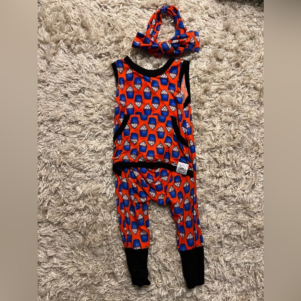 NWOT READY SET ROMPER AND BOW BUNDLE 0-6M